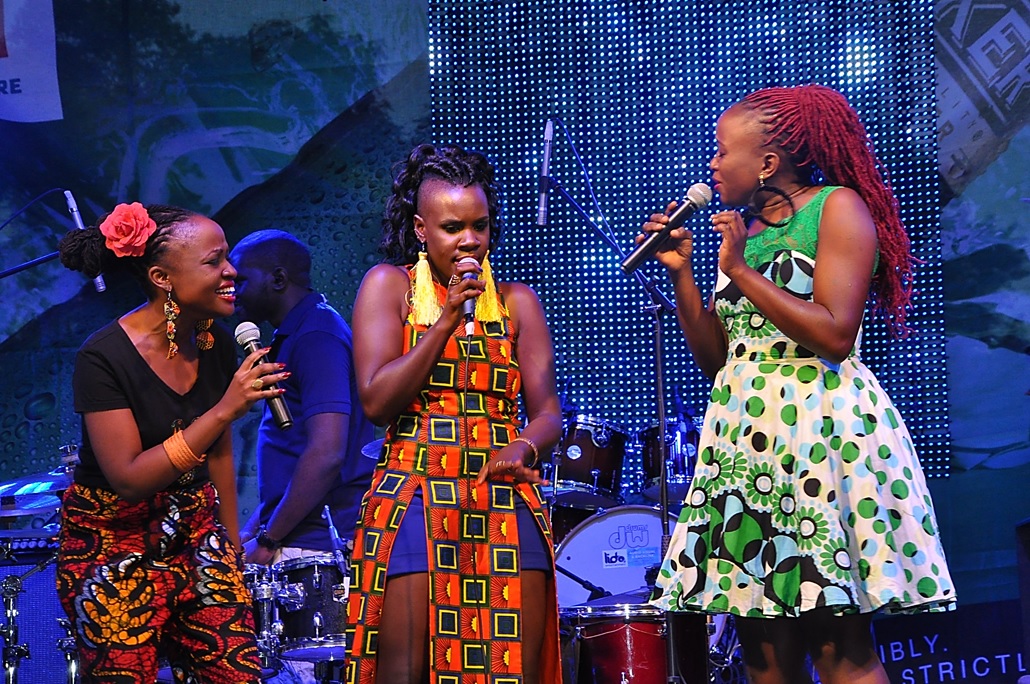 Mo Roots with Solome and Sandra Suubi perform at the Blankets a& Wine XIII