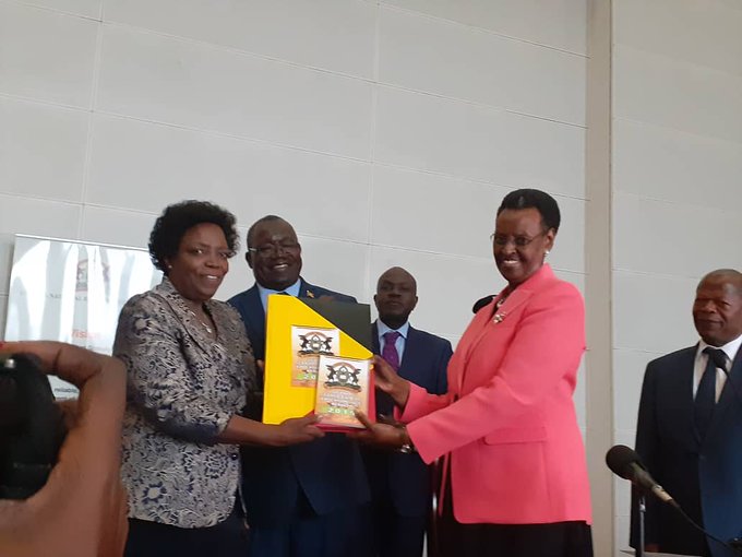 Boys beat girls as UNEB releases 2019 UCE results