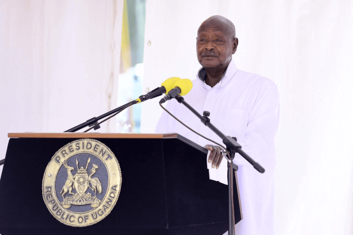 museveni-podium (1)