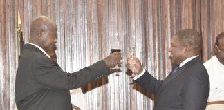 President-Filipe-Jacinto-Nyusi-of-Mozambique-and-President-Museveni-make-a-toast-during-a-state-banquate-at-Vermelha-State-House-in-Maputo-Mozambique-on-Thursday-May-17-2018.-PPU-Photo.jpg