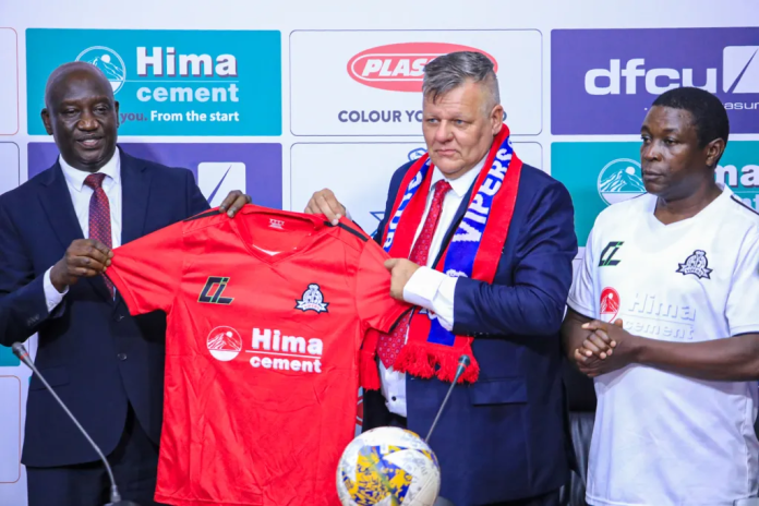 Vipers Sports Club proprietor Lawrence Mulindwa unveils the Belgian tactician Ivan Jacky Minnaert as their new head coach on a permanent two-year contract.